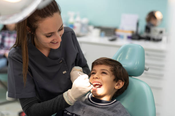 Best Dentist Open Late Near Me  in Toledo, IA